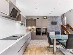 Photo 17- click for photo gallery